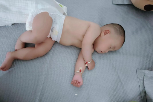 临清孕妇肚脐周围发青